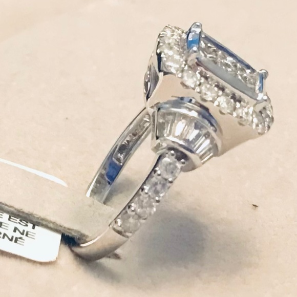 14K White Gold & Genuine Diamond Art Deco Ring - Picture 4 of 13